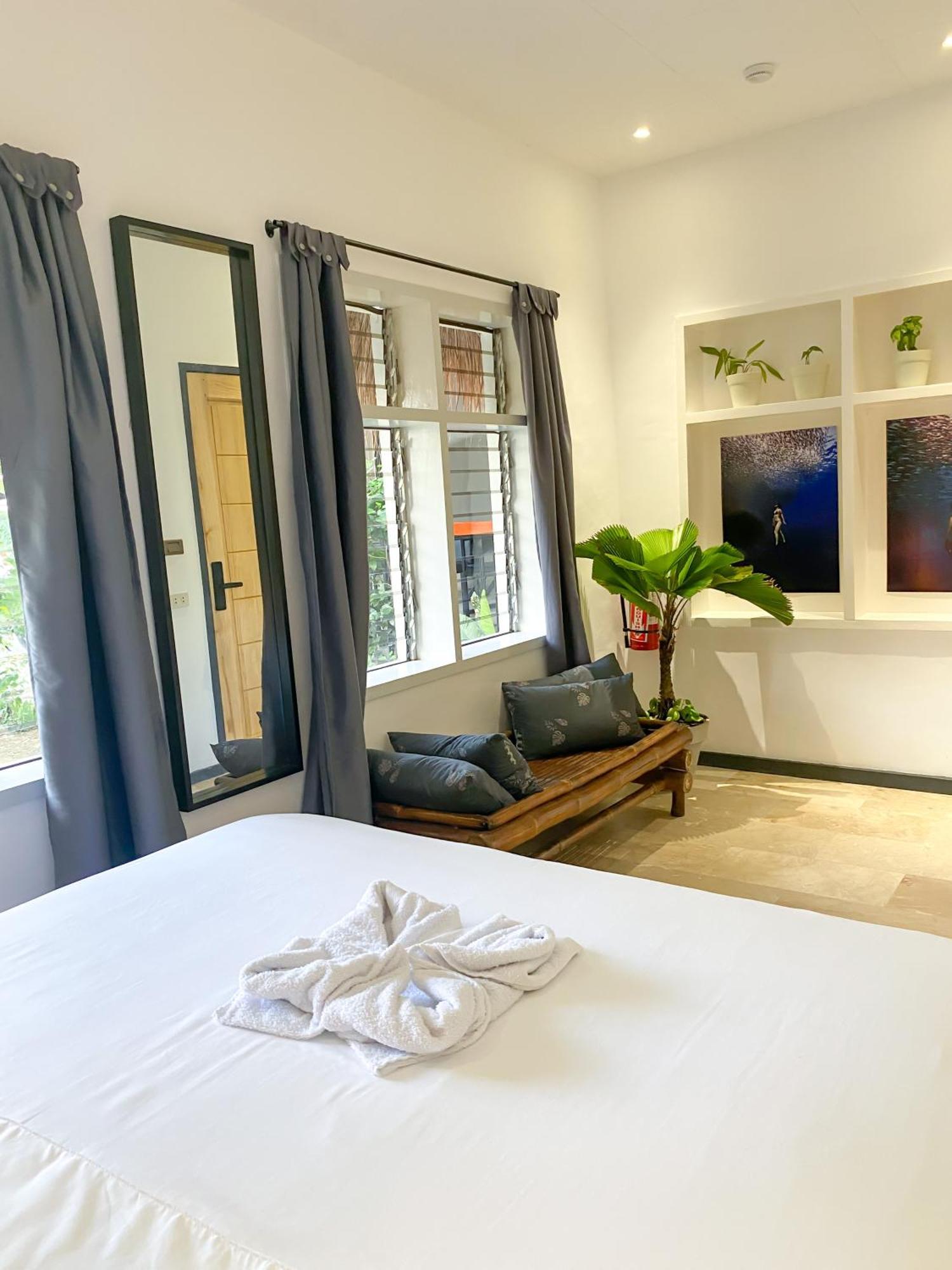 Wild Monkeys Hostel Moalboal Εξωτερικό φωτογραφία